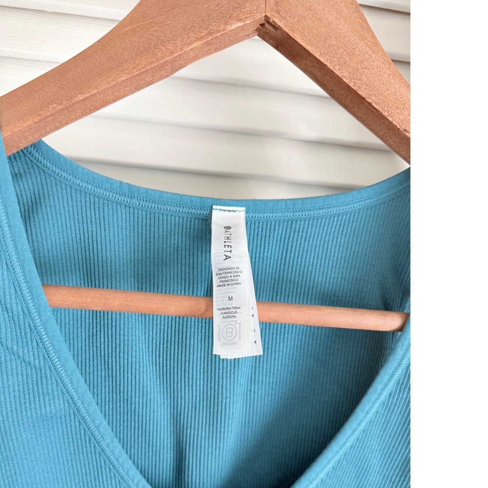 Athleta Aurora Tank Top Ribbed V Neck Seamless Athletic Workout Blue Medium - Picture 3 of 4